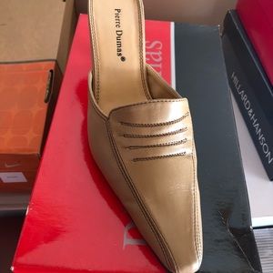 Pierre Dumas Good Condition.